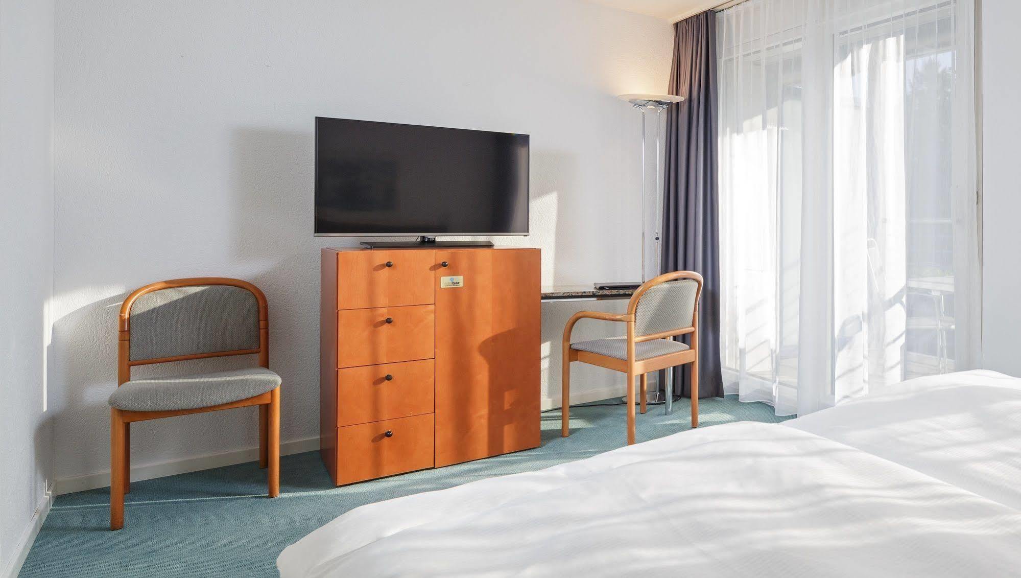 Wellness Hotel Tenedo - Thermalquellen Resort Bad Bad Zurzach Eksteriør bilde
