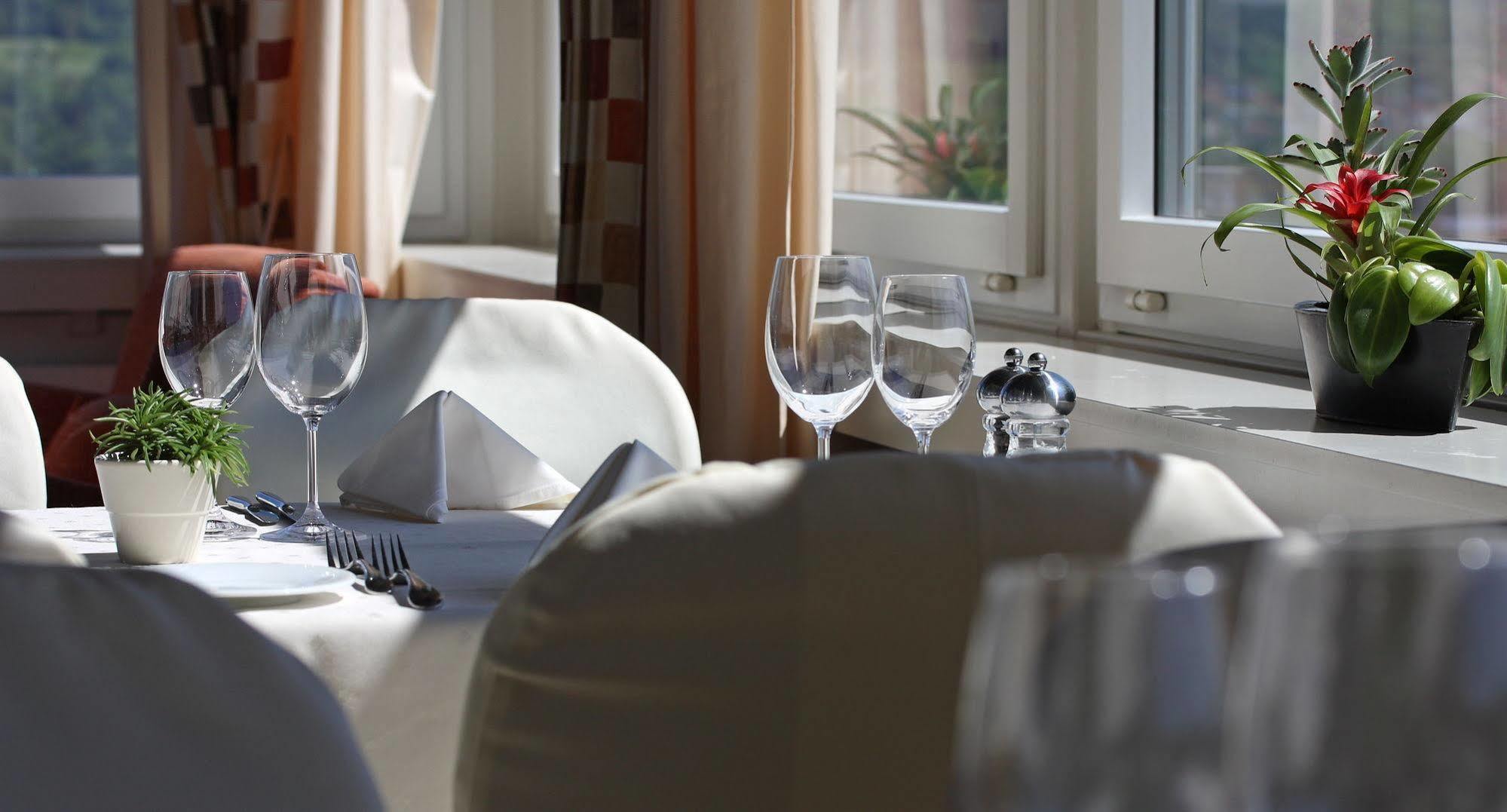 Wellness Hotel Tenedo - Thermalquellen Resort Bad Bad Zurzach Eksteriør bilde